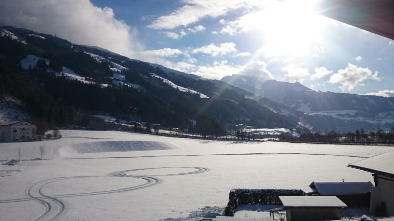 Apart Pfister Aschau Im Zillertal Bagian luar foto